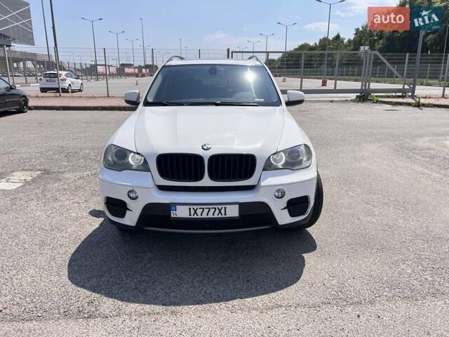 Белый БМВ Х5, объемом двигателя 2.98 л и пробегом 219 тыс. км за 11500 $, фото 2 на Automoto.ua
