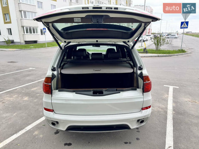 Білий БМВ Х5, об'ємом двигуна 3 л та пробігом 244 тис. км за 21500 $, фото 87 на Automoto.ua