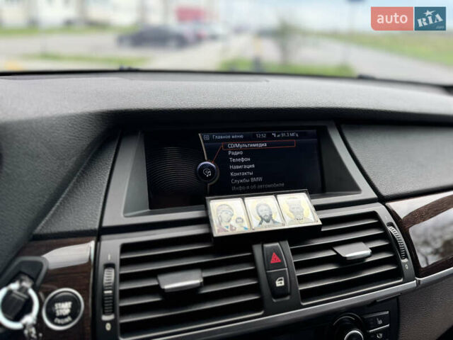Білий БМВ Х5, об'ємом двигуна 3 л та пробігом 244 тис. км за 21500 $, фото 56 на Automoto.ua