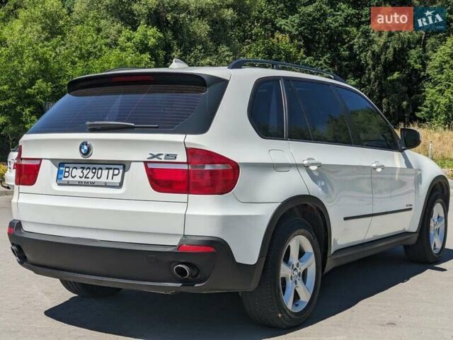 Белый БМВ Х5, объемом двигателя 3 л и пробегом 309 тыс. км за 13600 $, фото 3 на Automoto.ua
