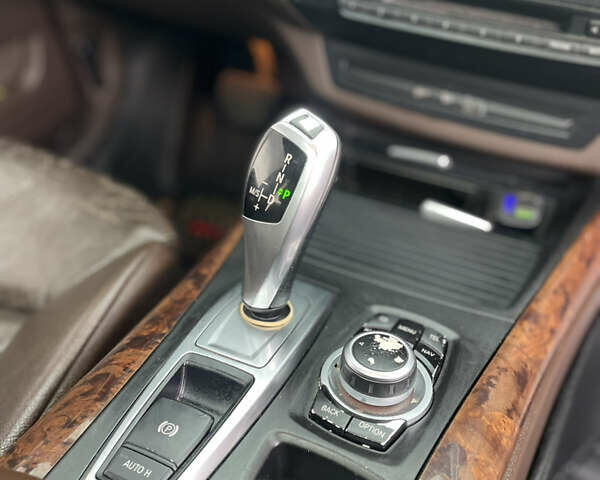 Белый БМВ Х5, объемом двигателя 3 л и пробегом 420 тыс. км за 9300 $, фото 20 на Automoto.ua