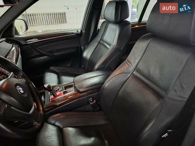Белый БМВ Х5, объемом двигателя 3 л и пробегом 252 тыс. км за 23000 $, фото 29 на Automoto.ua