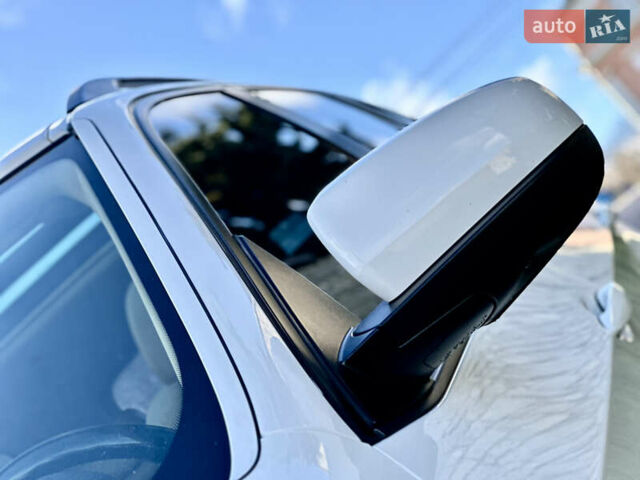 Білий БМВ Х5, об'ємом двигуна 3 л та пробігом 244 тис. км за 13800 $, фото 27 на Automoto.ua