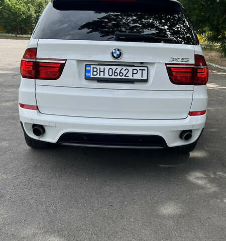 Белый БМВ Х5, объемом двигателя 3 л и пробегом 235 тыс. км за 17500 $, фото 2 на Automoto.ua