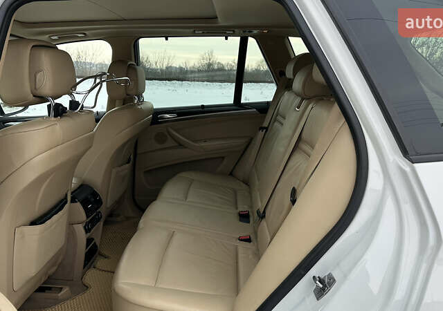 Белый БМВ Х5, объемом двигателя 2.99 л и пробегом 271 тыс. км за 22000 $, фото 15 на Automoto.ua