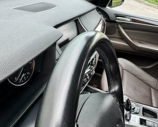 Білий БМВ Х5, об'ємом двигуна 3 л та пробігом 244 тис. км за 21500 $, фото 52 на Automoto.ua