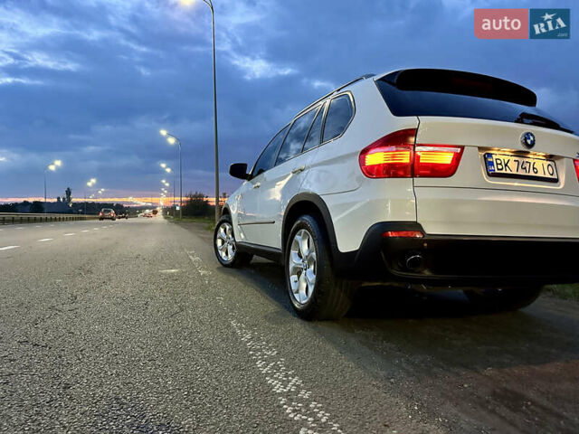 Белый БМВ Х5, объемом двигателя 3 л и пробегом 244 тыс. км за 11700 $, фото 13 на Automoto.ua