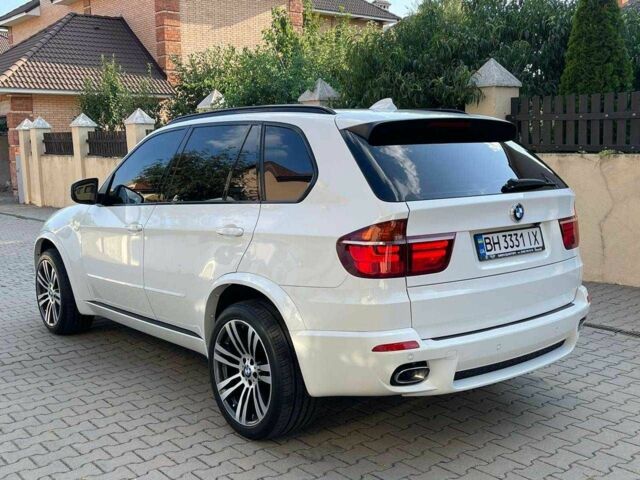 Белый БМВ Х5, объемом двигателя 3 л и пробегом 260 тыс. км за 21000 $, фото 3 на Automoto.ua