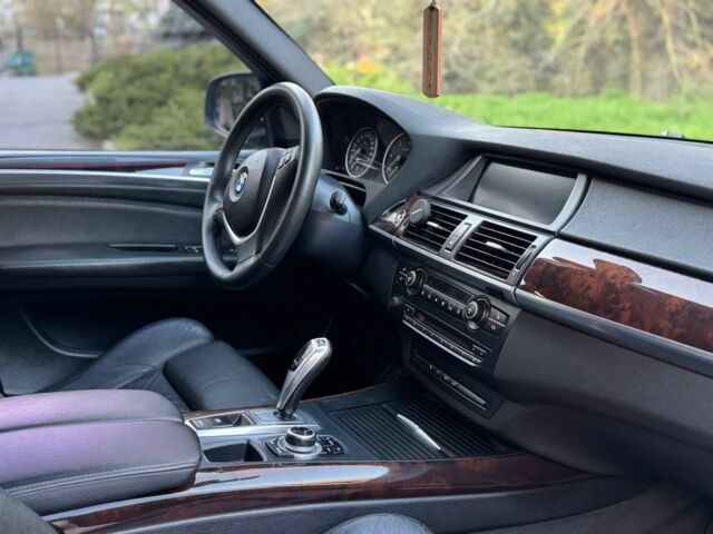 Белый БМВ Х5, объемом двигателя 3 л и пробегом 291 тыс. км за 14990 $, фото 21 на Automoto.ua