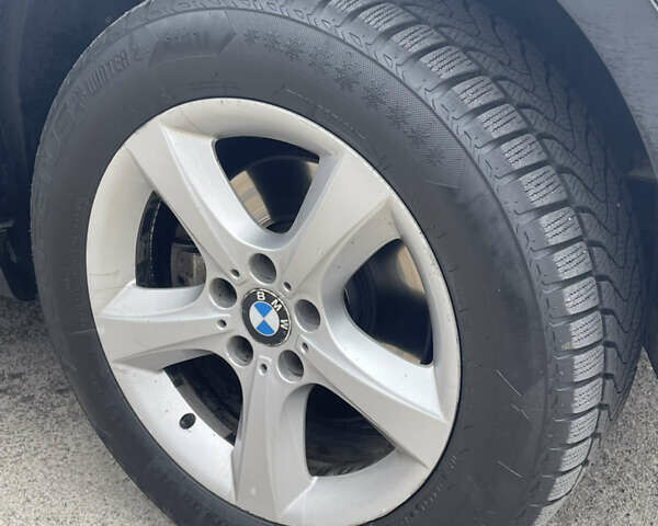 Белый БМВ Х5, объемом двигателя 3 л и пробегом 420 тыс. км за 9300 $, фото 12 на Automoto.ua