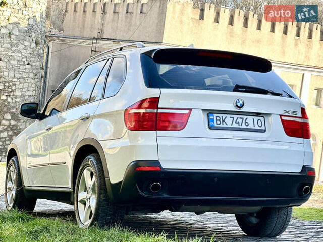 Білий БМВ Х5, об'ємом двигуна 3 л та пробігом 244 тис. км за 13800 $, фото 36 на Automoto.ua