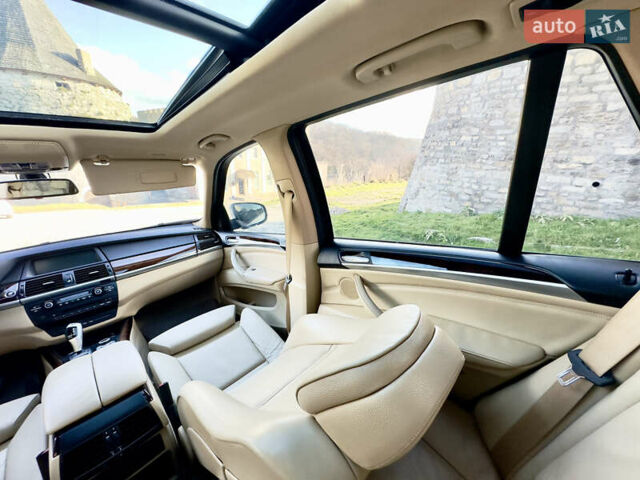 Білий БМВ Х5, об'ємом двигуна 3 л та пробігом 244 тис. км за 13800 $, фото 94 на Automoto.ua
