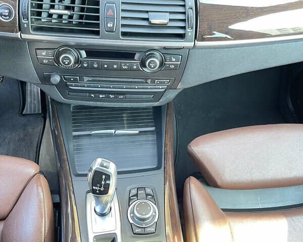 Белый БМВ Х5, объемом двигателя 2.99 л и пробегом 290 тыс. км за 22000 $, фото 88 на Automoto.ua