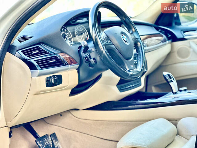 Білий БМВ Х5, об'ємом двигуна 3 л та пробігом 244 тис. км за 13800 $, фото 66 на Automoto.ua