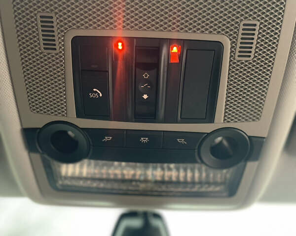 Белый БМВ Х5, объемом двигателя 3 л и пробегом 420 тыс. км за 9300 $, фото 15 на Automoto.ua