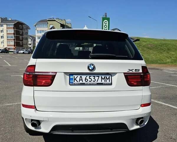 Белый БМВ Х5, объемом двигателя 2.98 л и пробегом 209 тыс. км за 13900 $, фото 4 на Automoto.ua