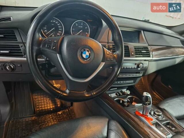 Белый БМВ Х5, объемом двигателя 3 л и пробегом 252 тыс. км за 23000 $, фото 23 на Automoto.ua