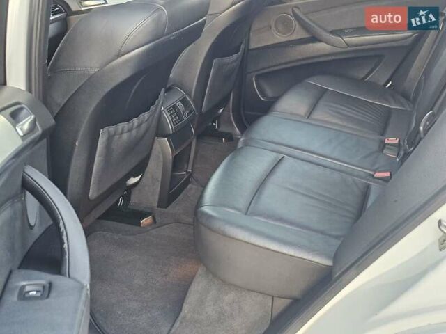 Белый БМВ Х5, объемом двигателя 2.99 л и пробегом 380 тыс. км за 13999 $, фото 108 на Automoto.ua