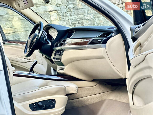 Білий БМВ Х5, об'ємом двигуна 3 л та пробігом 244 тис. км за 13800 $, фото 159 на Automoto.ua