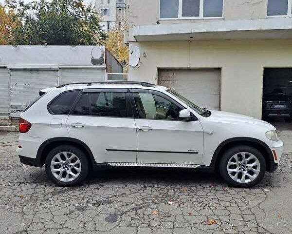 Белый БМВ Х5, объемом двигателя 3 л и пробегом 145 тыс. км за 17500 $, фото 2 на Automoto.ua
