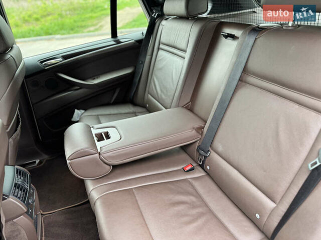 Білий БМВ Х5, об'ємом двигуна 3 л та пробігом 244 тис. км за 21500 $, фото 77 на Automoto.ua