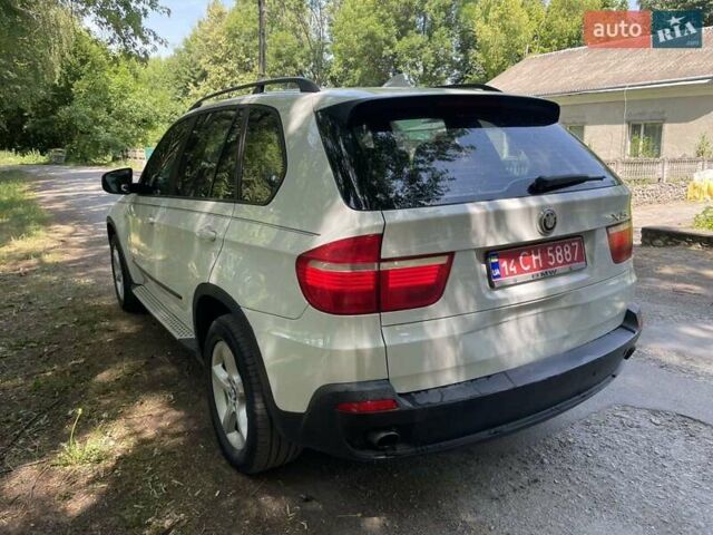 Білий БМВ Х5, об'ємом двигуна 3 л та пробігом 320 тис. км за 11000 $, фото 1 на Automoto.ua