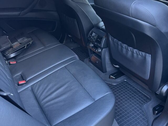 Белый БМВ Х5, объемом двигателя 3 л и пробегом 181 тыс. км за 16800 $, фото 5 на Automoto.ua