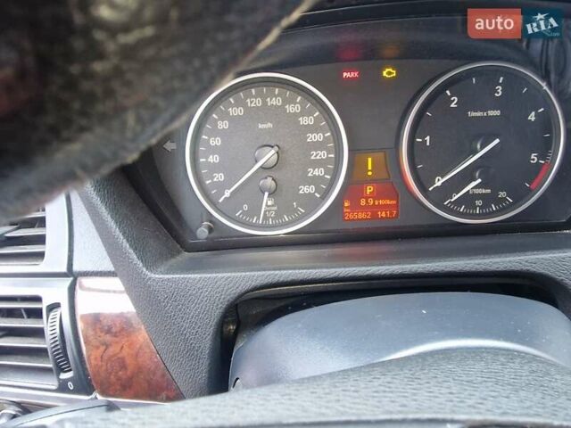 Белый БМВ Х5, объемом двигателя 3 л и пробегом 265 тыс. км за 16000 $, фото 3 на Automoto.ua