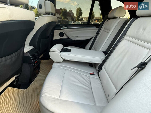 Белый БМВ Х5, объемом двигателя 2.98 л и пробегом 250 тыс. км за 13999 $, фото 70 на Automoto.ua