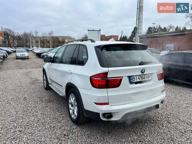 Белый БМВ Х5, объемом двигателя 3 л и пробегом 250 тыс. км за 11250 $, фото 6 на Automoto.ua