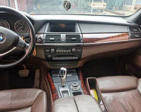 Белый БМВ Х5, объемом двигателя 3 л и пробегом 265 тыс. км за 16000 $, фото 18 на Automoto.ua