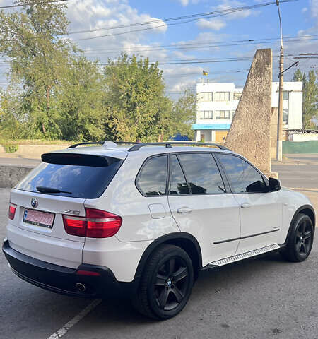 Білий БМВ Х5, об'ємом двигуна 3 л та пробігом 272 тис. км за 16900 $, фото 40 на Automoto.ua