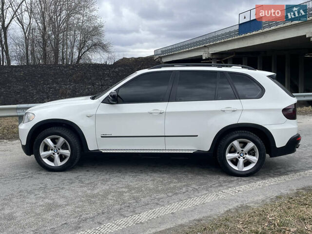 Белый БМВ Х5, объемом двигателя 3 л и пробегом 420 тыс. км за 9300 $, фото 7 на Automoto.ua