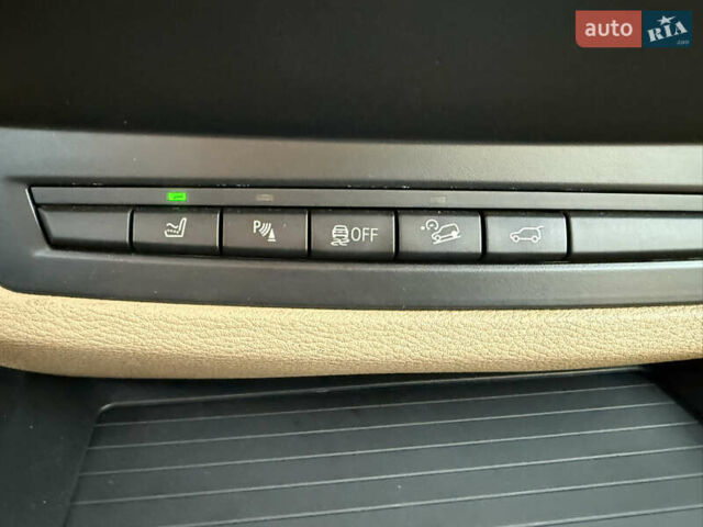 Белый БМВ Х5, объемом двигателя 3 л и пробегом 85 тыс. км за 18500 $, фото 17 на Automoto.ua