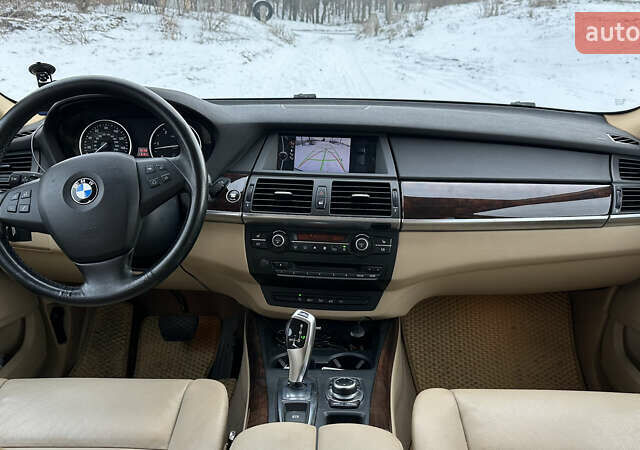 Белый БМВ Х5, объемом двигателя 2.99 л и пробегом 271 тыс. км за 22000 $, фото 11 на Automoto.ua