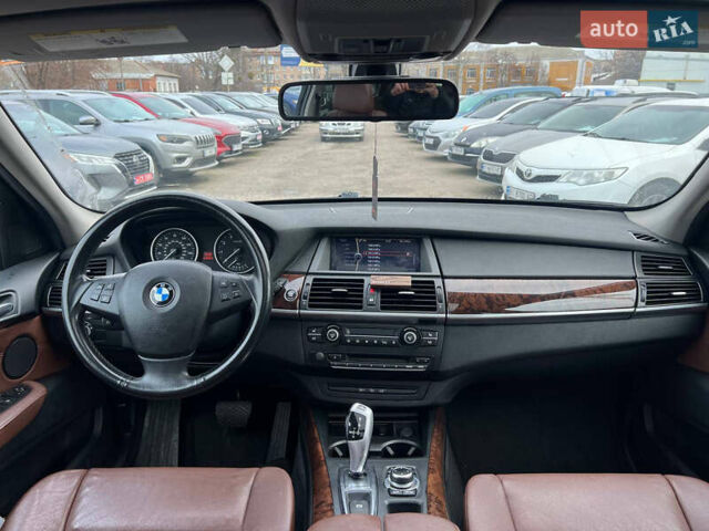 Белый БМВ Х5, объемом двигателя 3 л и пробегом 250 тыс. км за 11250 $, фото 19 на Automoto.ua