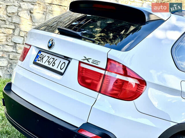 Білий БМВ Х5, об'ємом двигуна 3 л та пробігом 244 тис. км за 13800 $, фото 38 на Automoto.ua