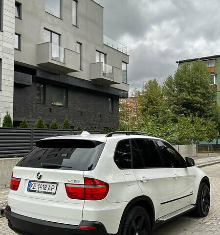 Белый БМВ Х5, объемом двигателя 3 л и пробегом 272 тыс. км за 16500 $, фото 4 на Automoto.ua