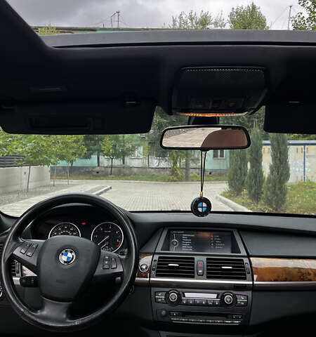 Белый БМВ Х5, объемом двигателя 3 л и пробегом 272 тыс. км за 16500 $, фото 11 на Automoto.ua