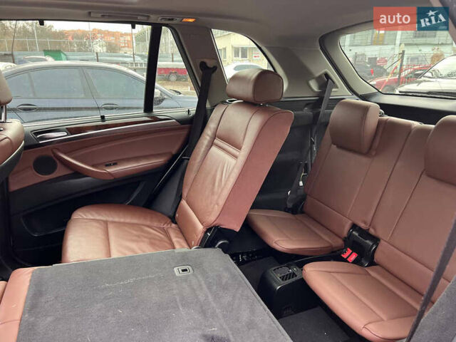 Белый БМВ Х5, объемом двигателя 3 л и пробегом 250 тыс. км за 11250 $, фото 14 на Automoto.ua