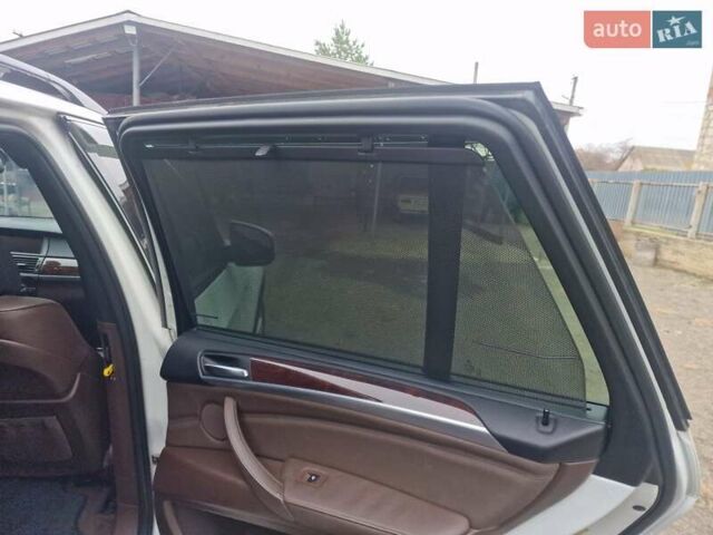 Белый БМВ Х5, объемом двигателя 3 л и пробегом 265 тыс. км за 16000 $, фото 17 на Automoto.ua