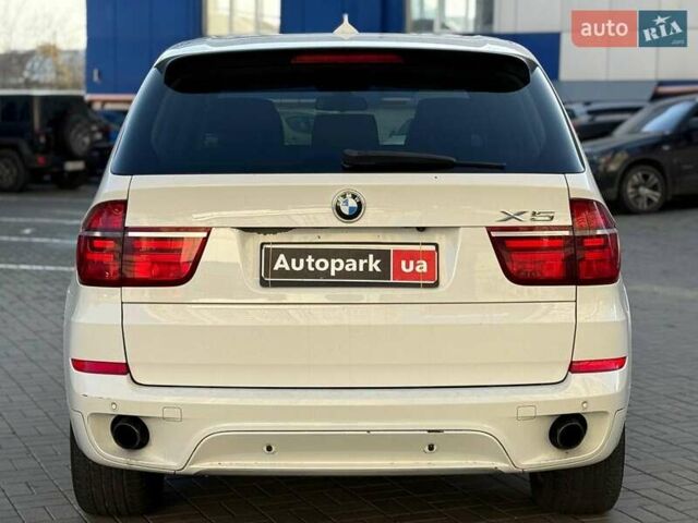 Белый БМВ Х5, объемом двигателя 3 л и пробегом 155 тыс. км за 19440 $, фото 5 на Automoto.ua