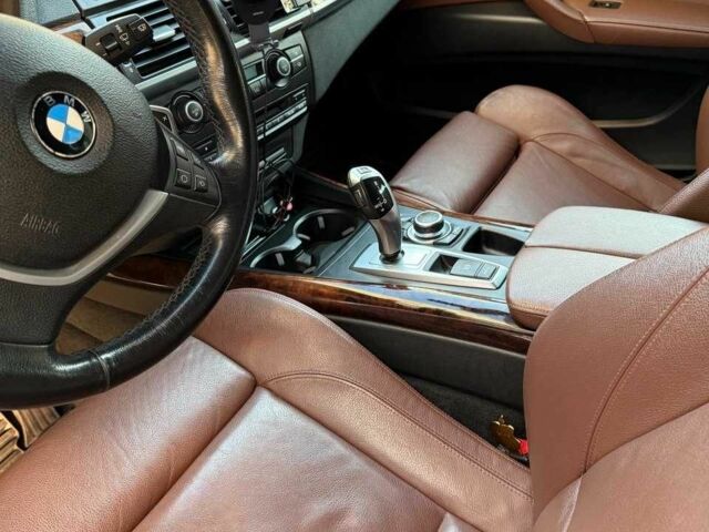 Білий БМВ Х5, об'ємом двигуна 3 л та пробігом 187 тис. км за 12500 $, фото 10 на Automoto.ua