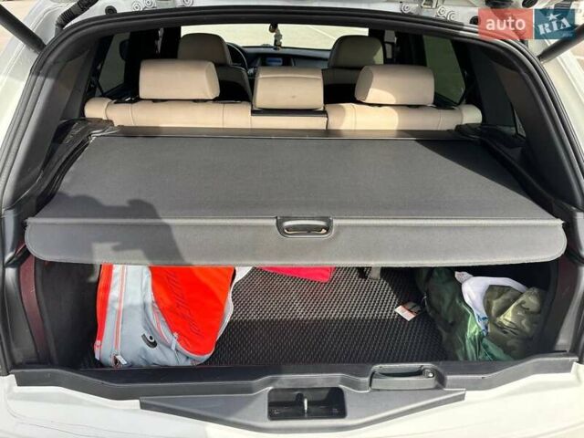 Белый БМВ Х5, объемом двигателя 3 л и пробегом 230 тыс. км за 17200 $, фото 13 на Automoto.ua