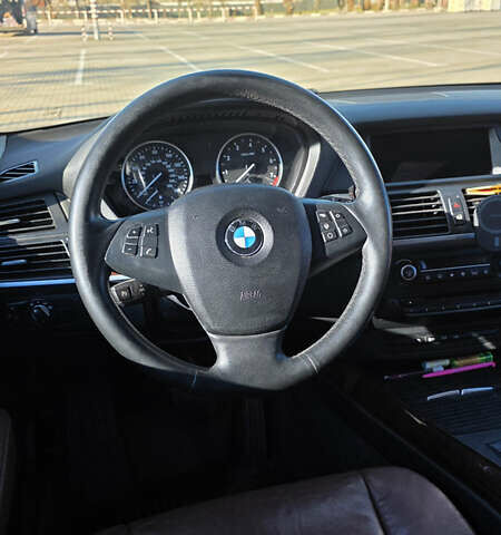 Белый БМВ Х5, объемом двигателя 2.98 л и пробегом 270 тыс. км за 14500 $, фото 12 на Automoto.ua