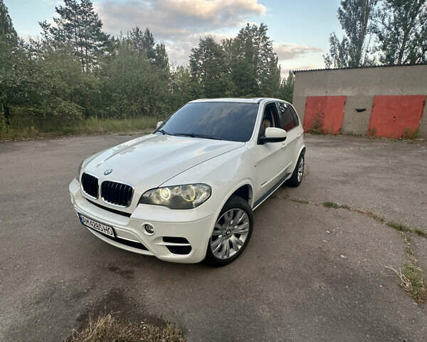 Белый БМВ Х5, объемом двигателя 2.99 л и пробегом 270 тыс. км за 18200 $, фото 5 на Automoto.ua