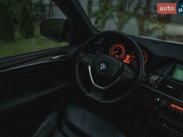 Білий БМВ Х5, об'ємом двигуна 3 л та пробігом 204 тис. км за 18999 $, фото 29 на Automoto.ua