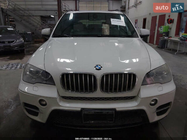 Белый БМВ Х5, объемом двигателя 3 л и пробегом 147 тыс. км за 1200 $, фото 5 на Automoto.ua