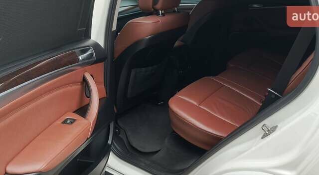 Белый БМВ Х5, объемом двигателя 3.5 л и пробегом 280 тыс. км за 15500 $, фото 10 на Automoto.ua