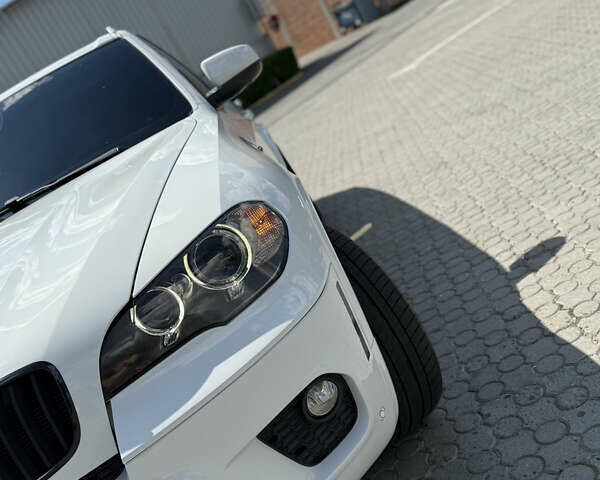 Белый БМВ Х5, объемом двигателя 2.98 л и пробегом 267 тыс. км за 19500 $, фото 4 на Automoto.ua